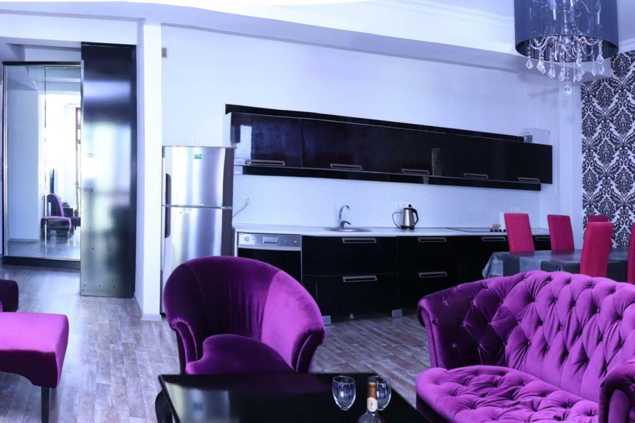 La Petite Maison Ереван Екстериор снимка