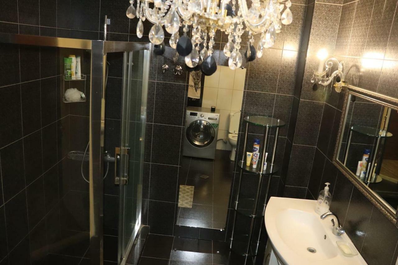 La Petite Maison Ереван Екстериор снимка